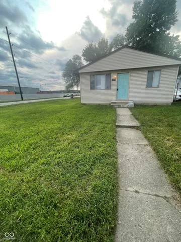 $1,450 | 1802 Sugar Grove Avenue, Indianapolis, IN 46202