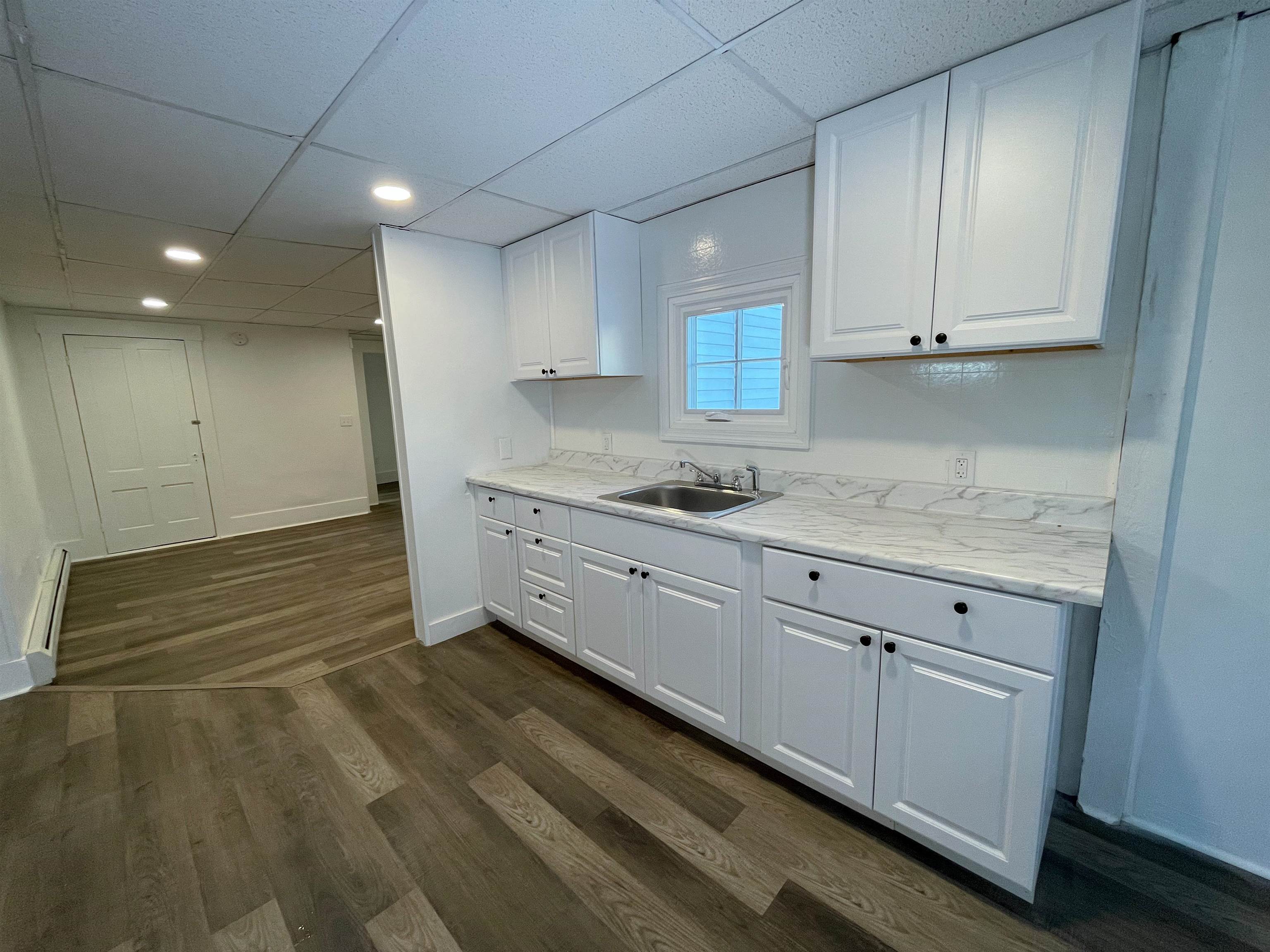 5 Electric Avenue Rochester, NH 03839 - Photo 3 of 34