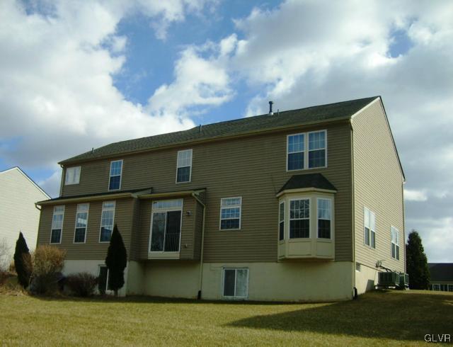 33 Upper Way Road Easton, PA 18045 - Photo 3 of 22 Gallery Image 3