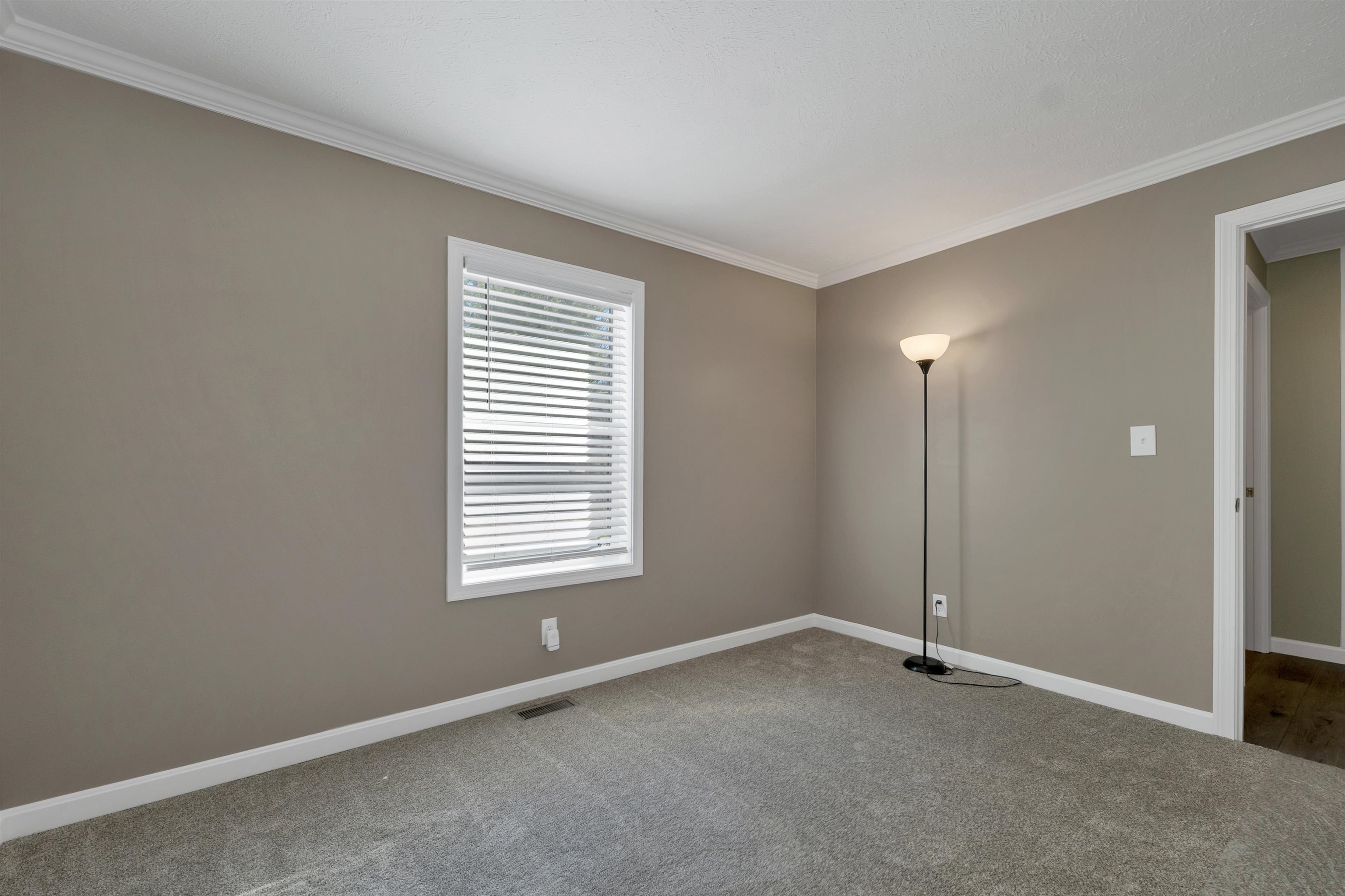 2 Atlas Place Derry, NH 03038 - Photo 26 of 29