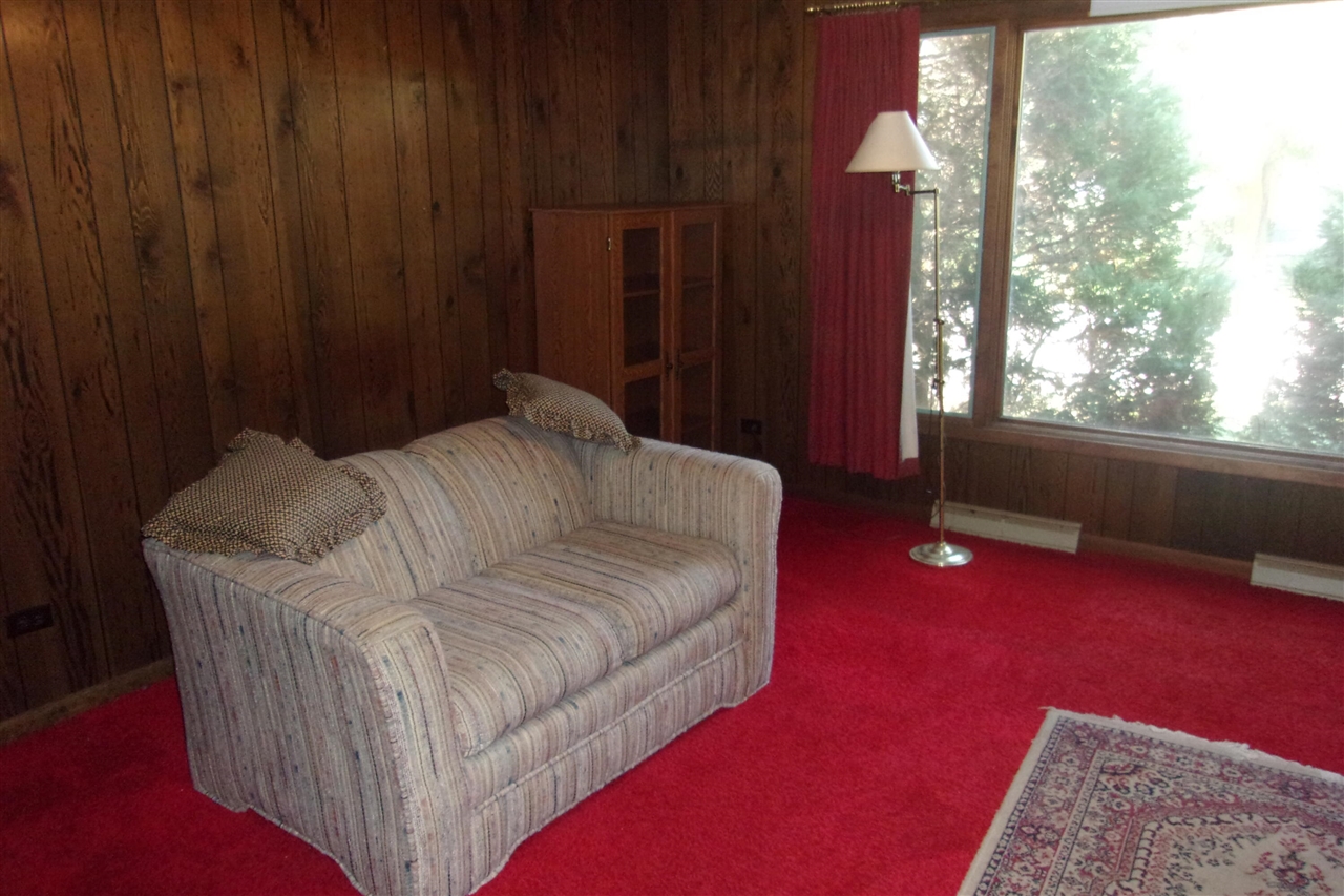 35 3rd Street Manistee, MI 49660 - Photo 3 of 27