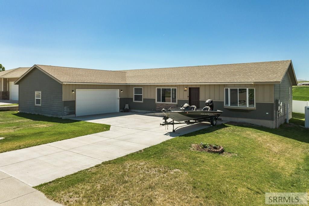 490 Snowflake Street American Falls, ID 83211 - Photo 2 of 43