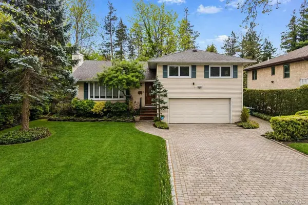 $1,288,000 | 35 Hilldale Road, Albertson, NY 11507