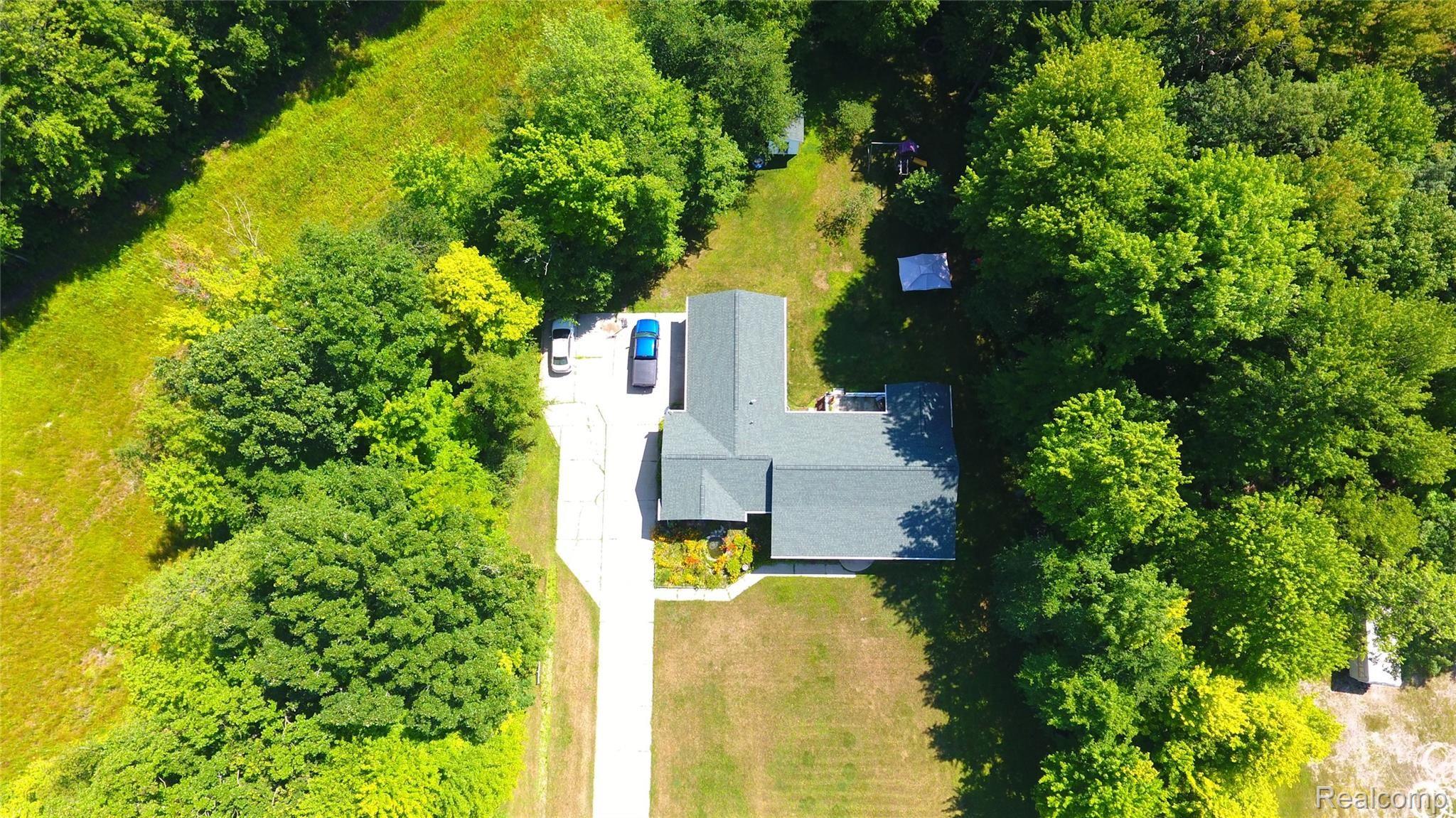 9901 Marshall Road Birch Run, MI 48415 - Photo 31 of 35 DJI_0007.JPG
