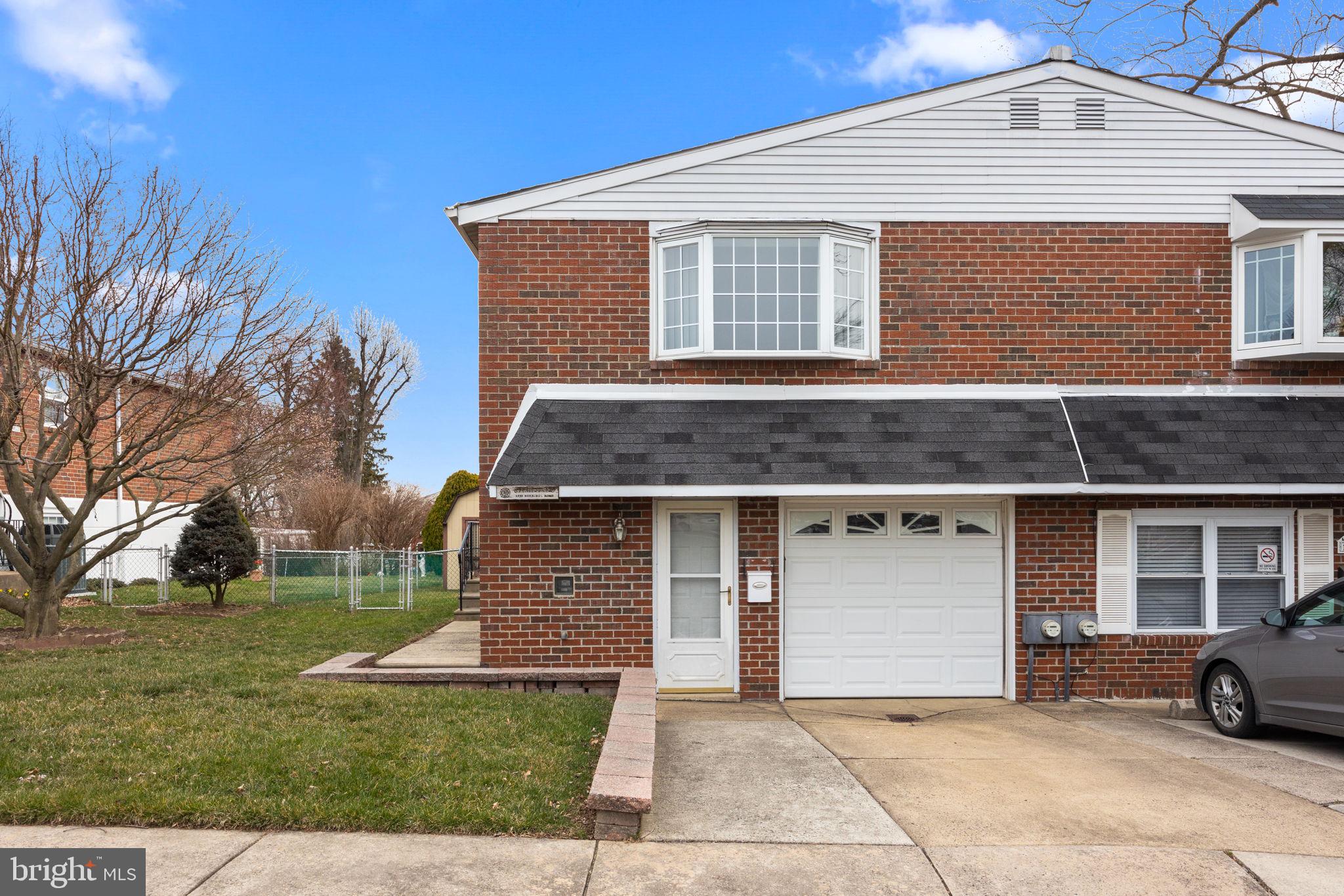 1233 Herschel Road Philadelphia, PA 19116 - Photo 1 of 27 Gallery Image 1