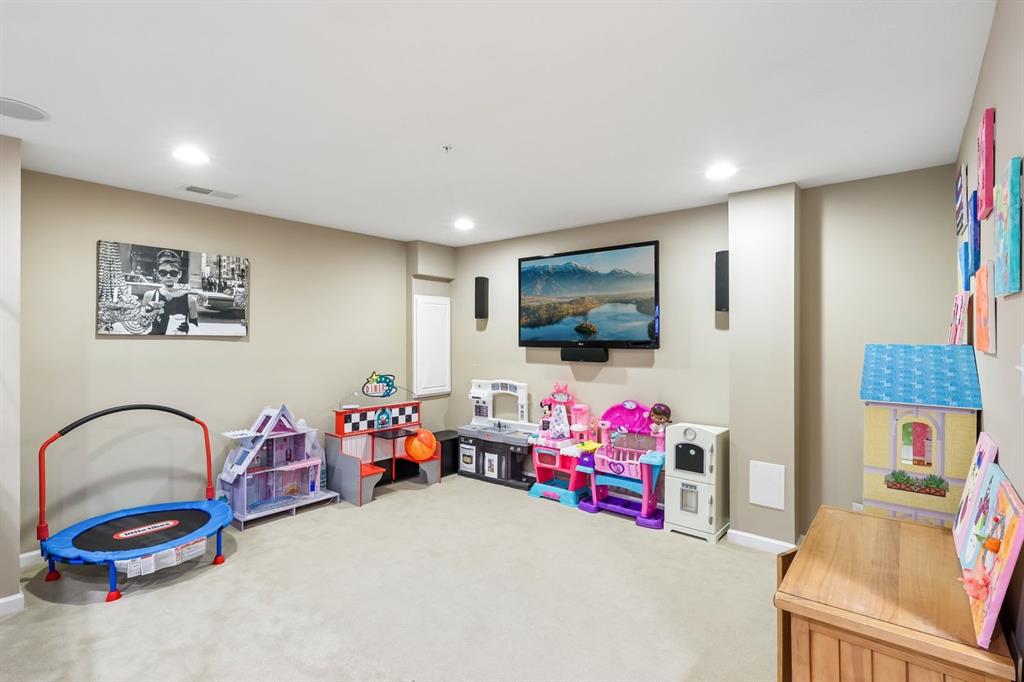 310 Rosecliff Road Wexford, PA 15090 - Photo 22 of 32