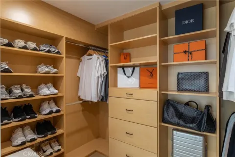 $3,200,000 | 716 Orchid Avenue, Corona del Mar, CA 92625