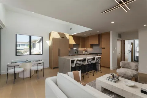 $3,200,000 | 716 Orchid Avenue, Corona del Mar, CA 92625