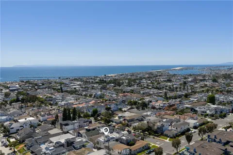 $3,200,000 | 716 Orchid Avenue, Corona del Mar, CA 92625