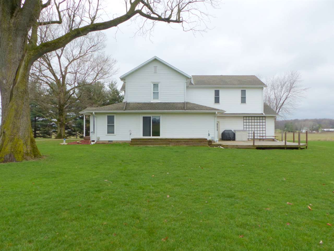 67540 Pine Road North Liberty, IN 46554 - Photo 6 of 36