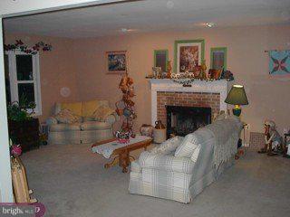 9 Stacy Drive Cream Ridge, NJ 08514 - Photo 5 of 6 Gallery Image 5
