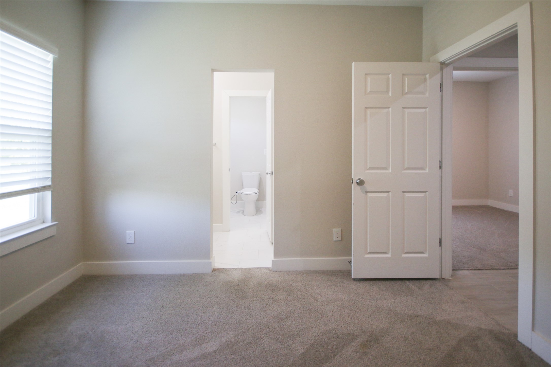 5113 Hershe Street, Unit B Houston, TX 77020 - Photo 17 of 44