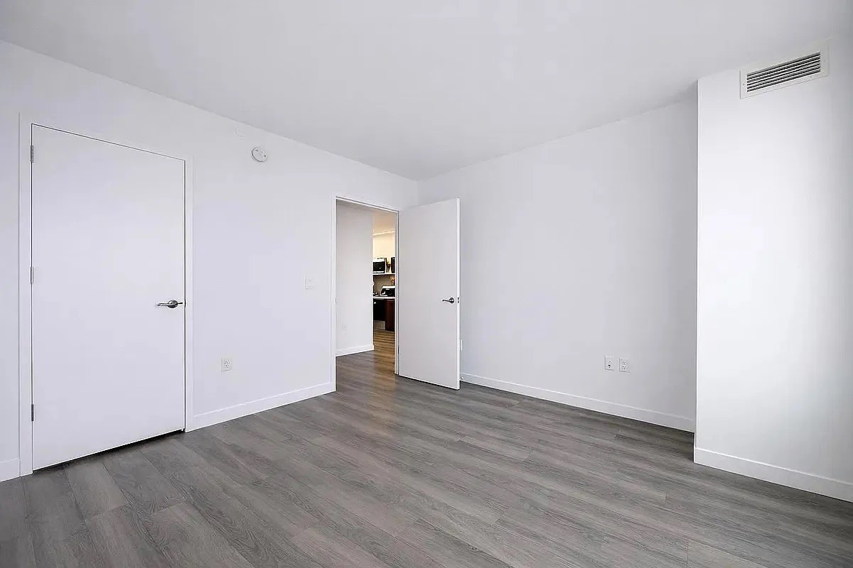 1524 Sheepshead Bay Road, Unit 18J Brooklyn, NY 11235 - Photo 29 of 29 Photo 30