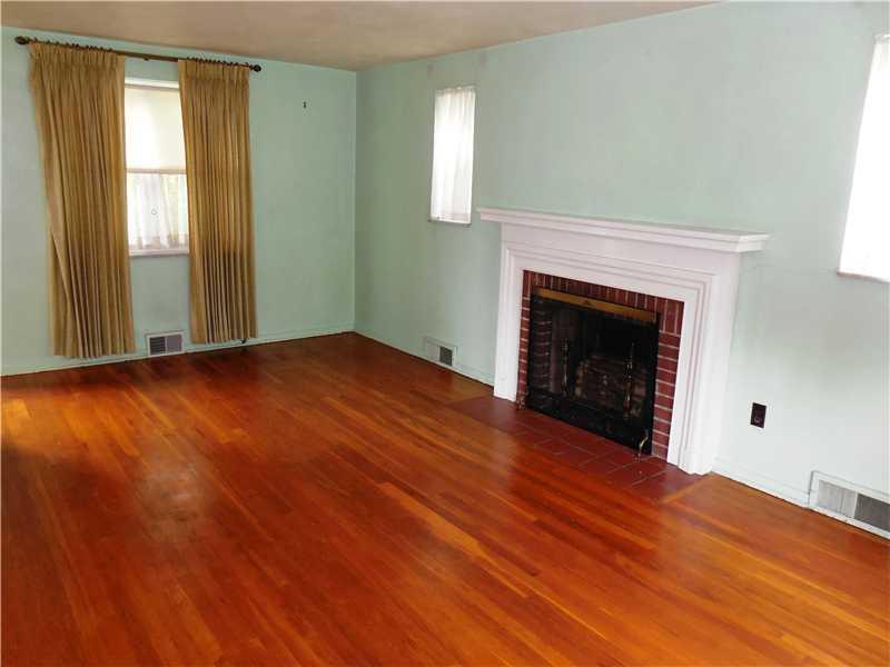 6305 Verona Road Penn Hills, PA 15147 - Photo 5 of 25 Living Room.
