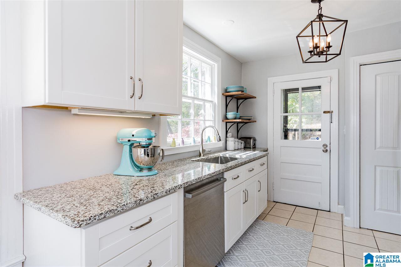 930 Saulter Road Birmingham, AL 35209 - Photo 10 of 27