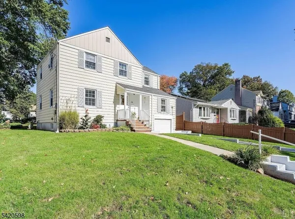 $3,700 | 239 East 4th Avenue, Roselle, NJ 07203