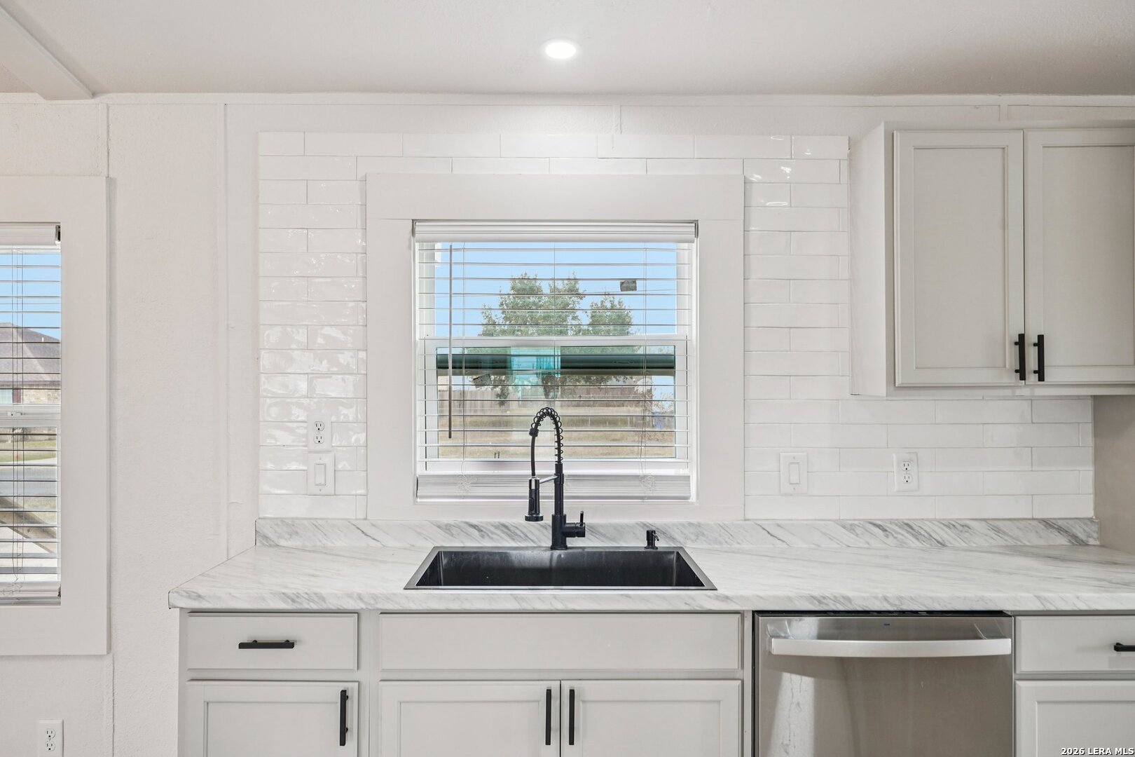 101 Natchez Street Poth, TX 78147 - Photo 16 of 38