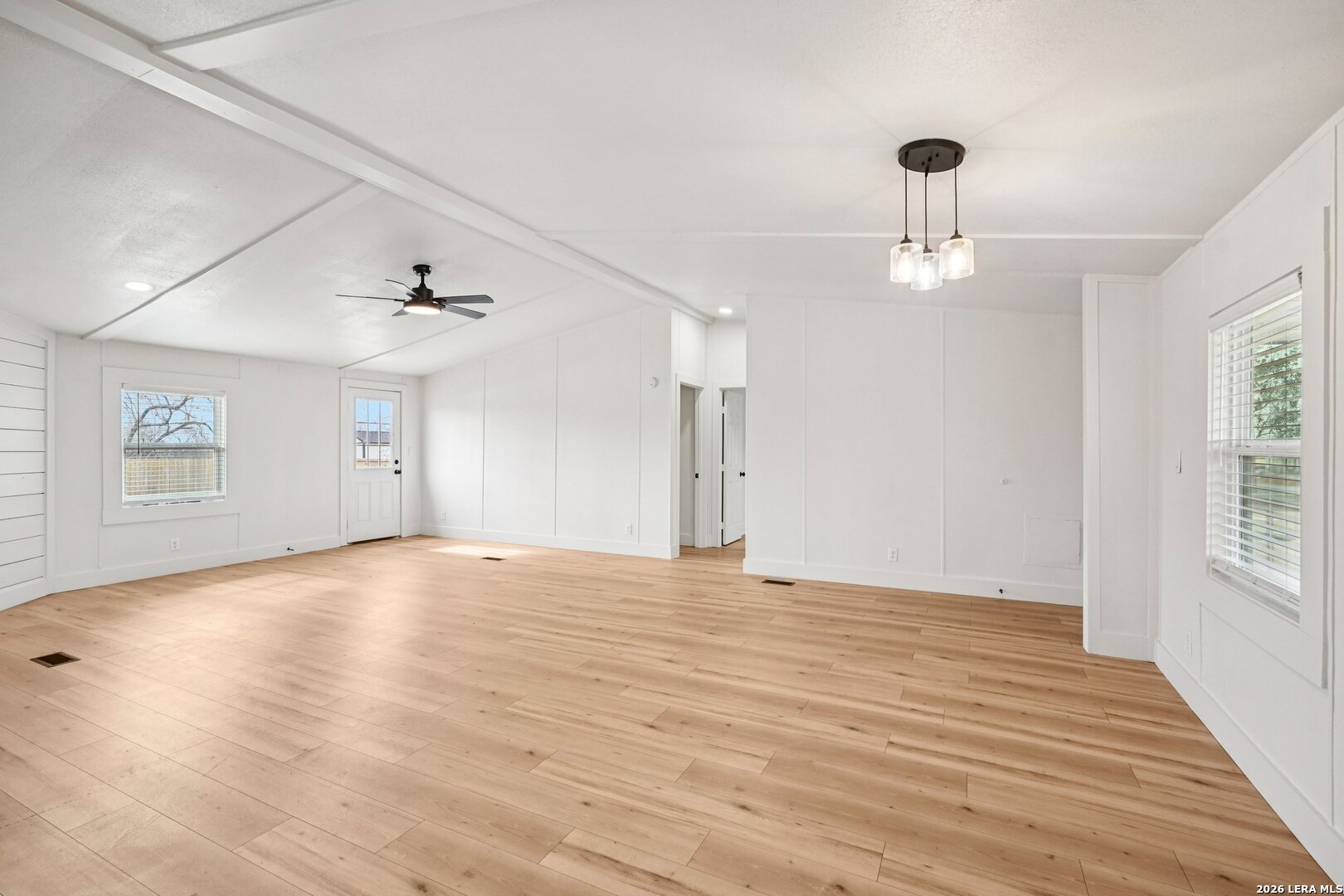 101 Natchez Street Poth, TX 78147 - Photo 6 of 38