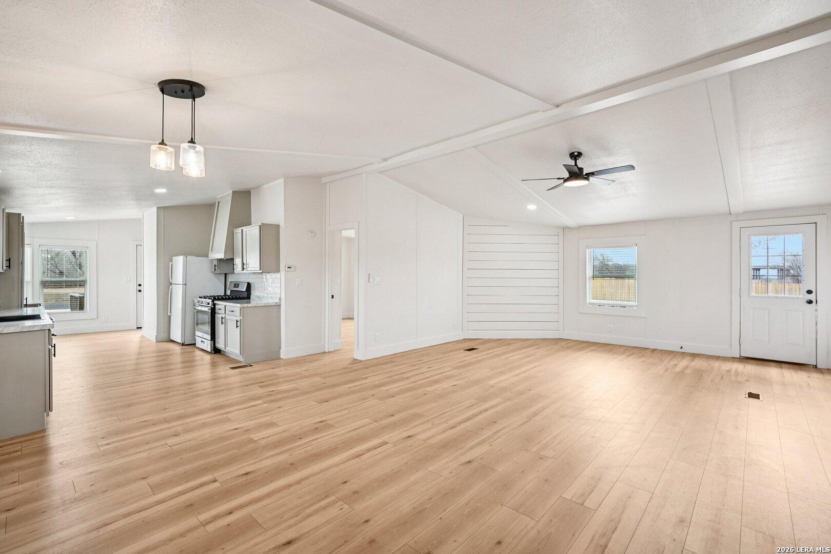 101 Natchez Street Poth, TX 78147 - Photo 10 of 38