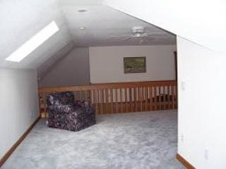 1536 Smith Road Temperance, MI 48182 - Photo 15 of 20 Loft open stairway