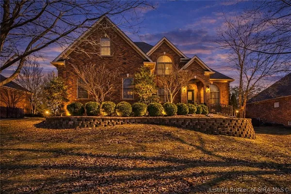 $679,000 | 3524 Lafayette Parkway, Floyds Knobs, IN 47119