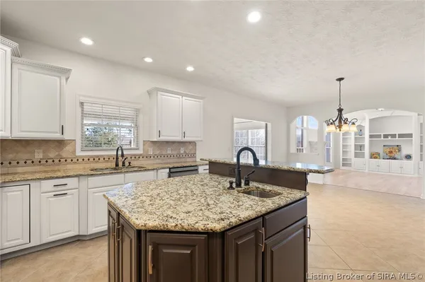 $679,000 | 3524 Lafayette Parkway, Floyds Knobs, IN 47119