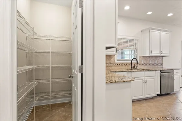 $679,000 | 3524 Lafayette Parkway, Floyds Knobs, IN 47119