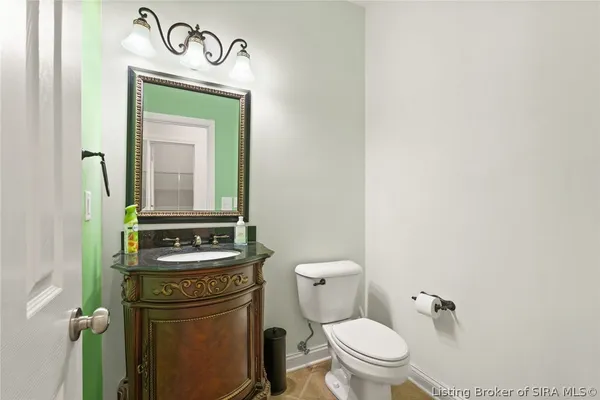 $679,000 | 3524 Lafayette Parkway, Floyds Knobs, IN 47119
