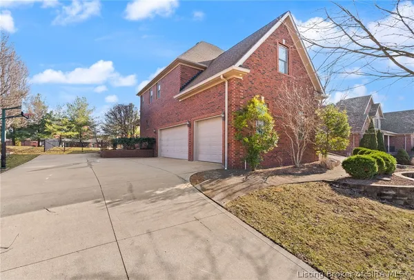 $679,000 | 3524 Lafayette Parkway, Floyds Knobs, IN 47119