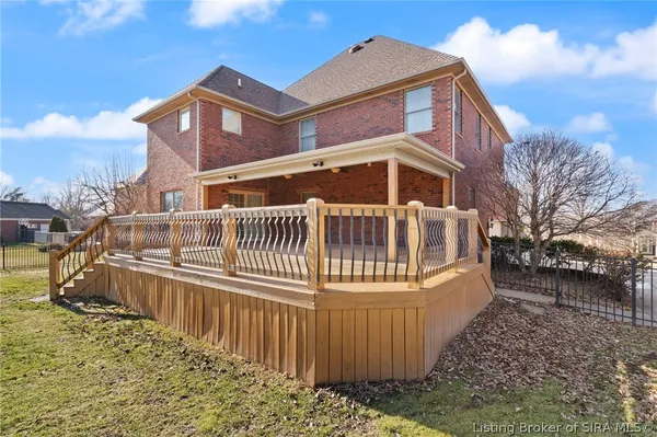 $679,000 | 3524 Lafayette Parkway, Floyds Knobs, IN 47119