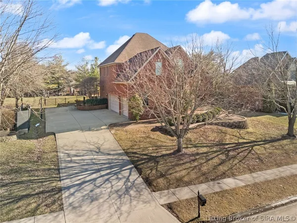 $679,000 | 3524 Lafayette Parkway, Floyds Knobs, IN 47119