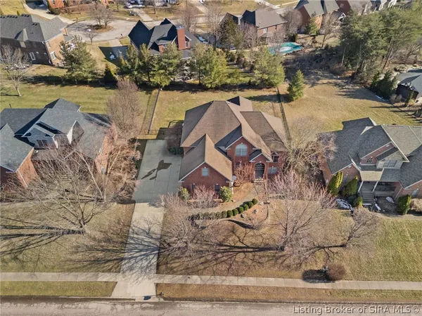 $679,000 | 3524 Lafayette Parkway, Floyds Knobs, IN 47119