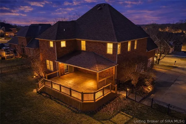 $679,000 | 3524 Lafayette Parkway, Floyds Knobs, IN 47119