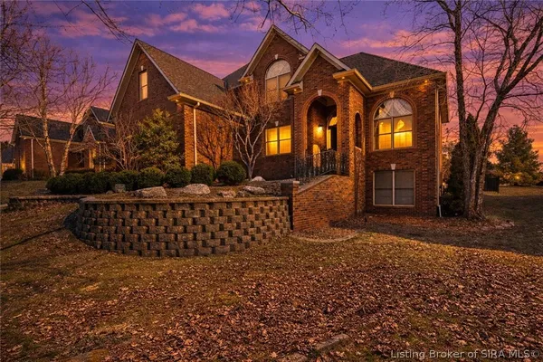 $679,000 | 3524 Lafayette Parkway, Floyds Knobs, IN 47119