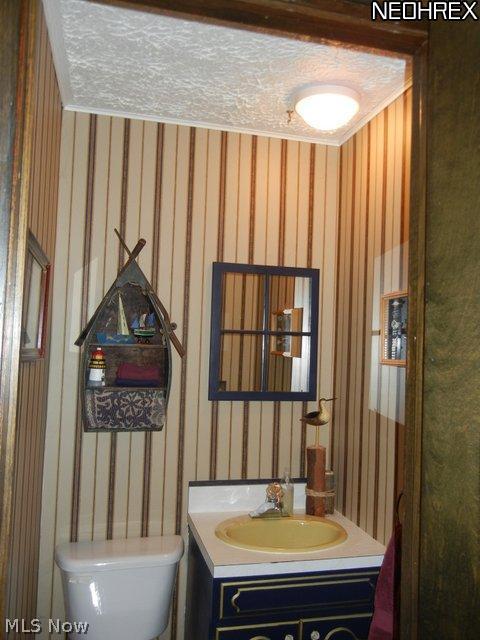 4210 Slaughter Road Uniontown, OH 44685 - Photo 24 of 25 Half bath on lower level.