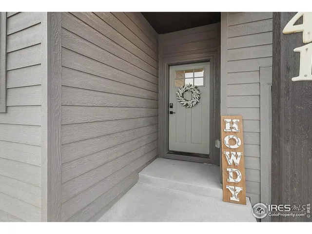 a view of an entryway door