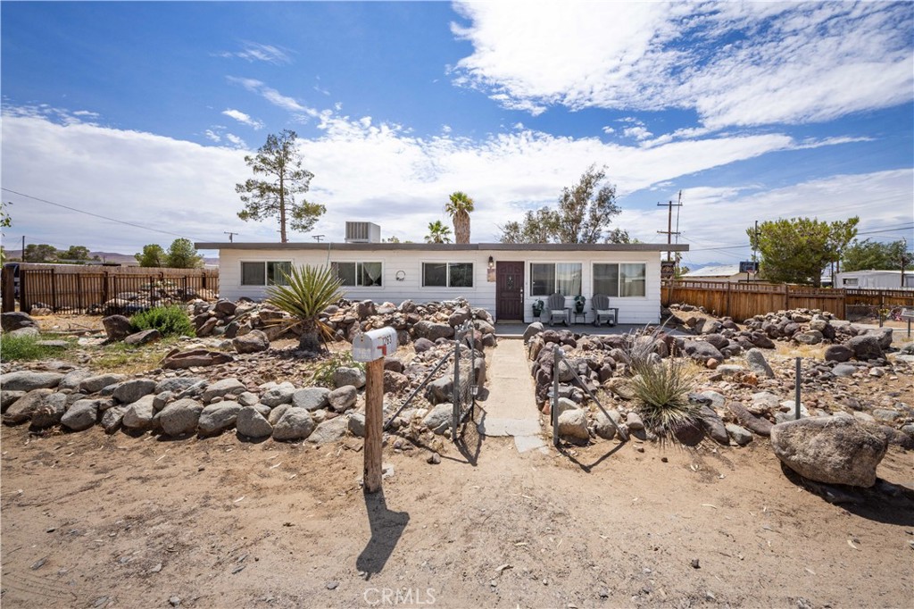 1263 South Primrose Ridgecrest, CA 93555 - Photo 2 of 42