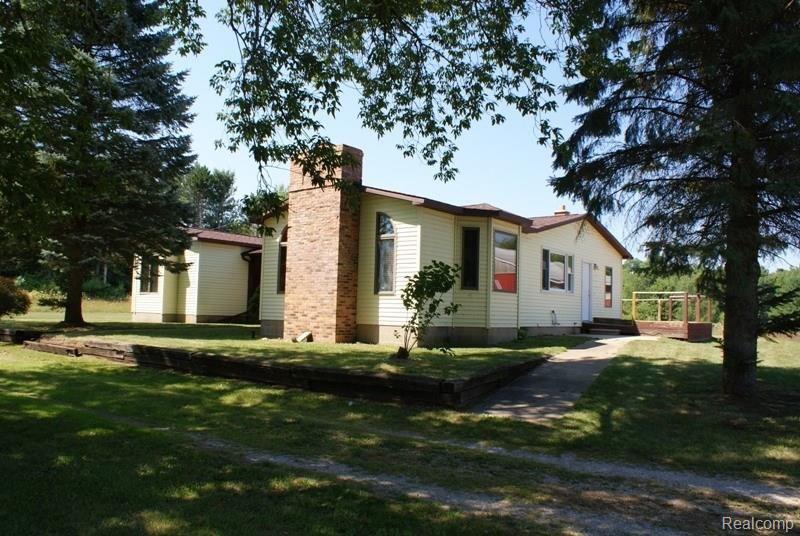 3350 Murphy Lake Road Millington, MI 48746 - Photo 3 of 46 080611.JPG