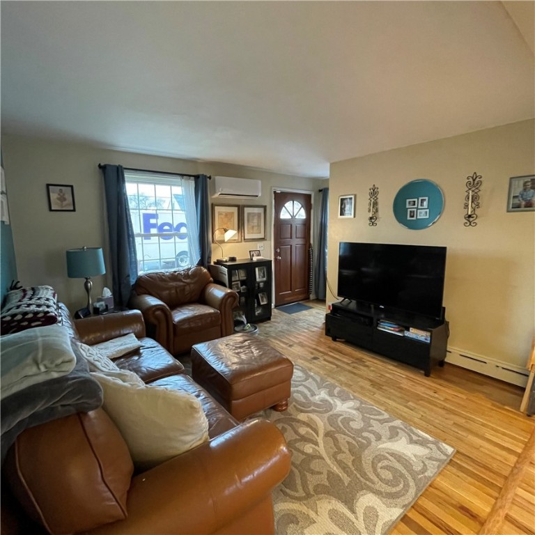 9 Wasaga Road Pawtucket, RI 02861 - Photo 4 of 10 Gallery Image 4