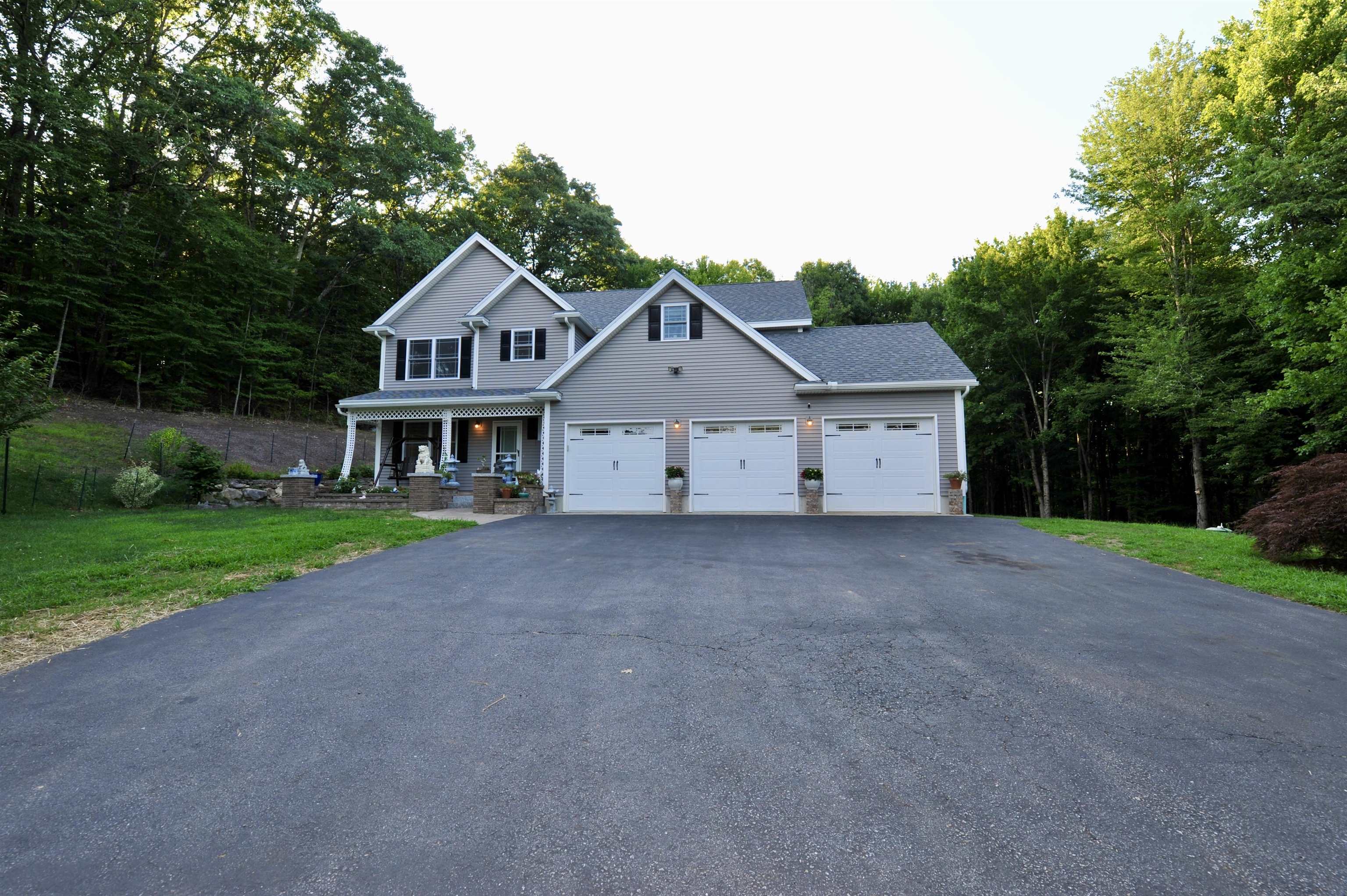 79 New Boston Road Bedford, NH 03110 - Photo 2 of 59 Gallery Image 2
