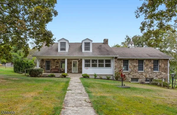 $3,200 | 87 Glen Road, Sussex, NJ 07461