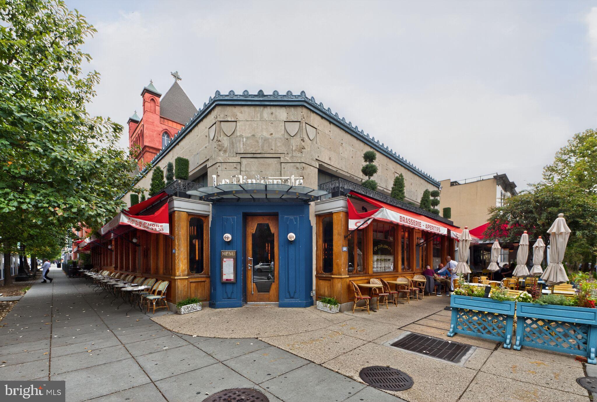 1245 13th Street Northwest, Unit 304 Washington, DC 20005 - Photo 30 of 43 a view of street with sitting area