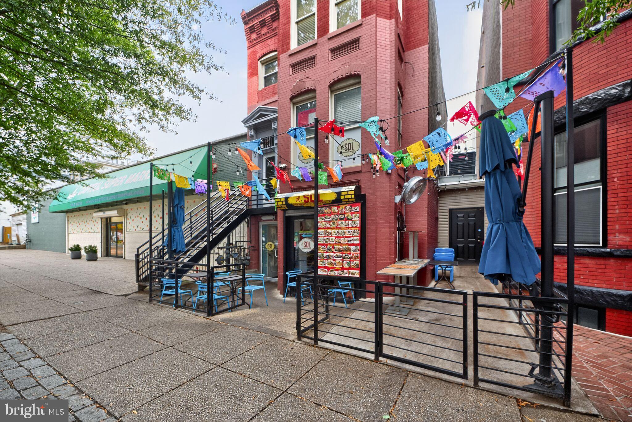 1245 13th Street Northwest, Unit 304 Washington, DC 20005 - Photo 37 of 43 a view of street with sitting area