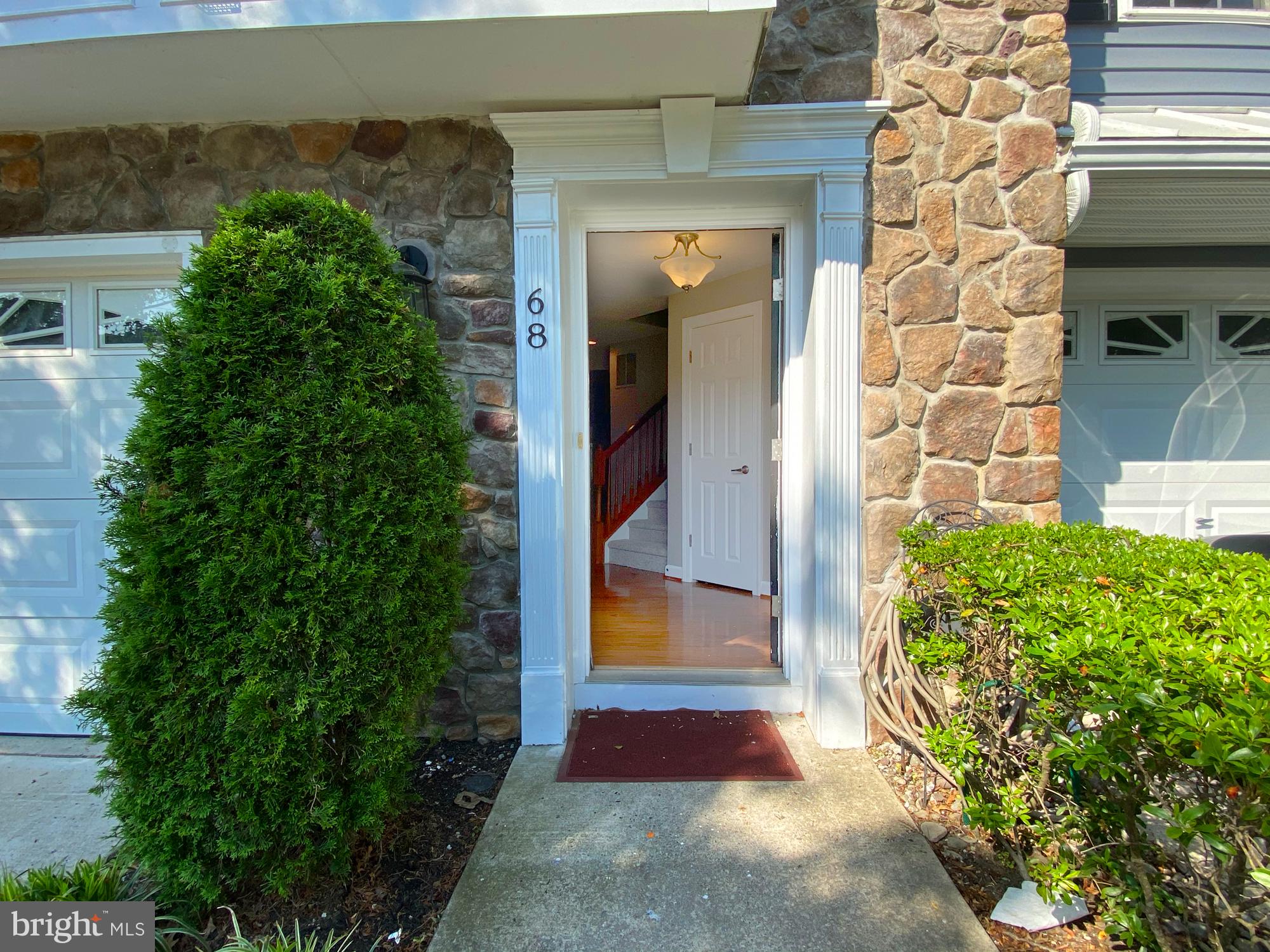 68 River Lane Riverside, NJ 08075 - Photo 3 of 39