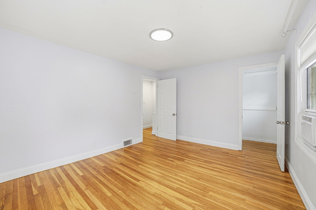54 A Bay State Road Quincy, MA 02171 - Photo 13 of 38