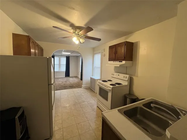 $975 | 3300 East Main Street, Unit 1, Endicott, NY 13760