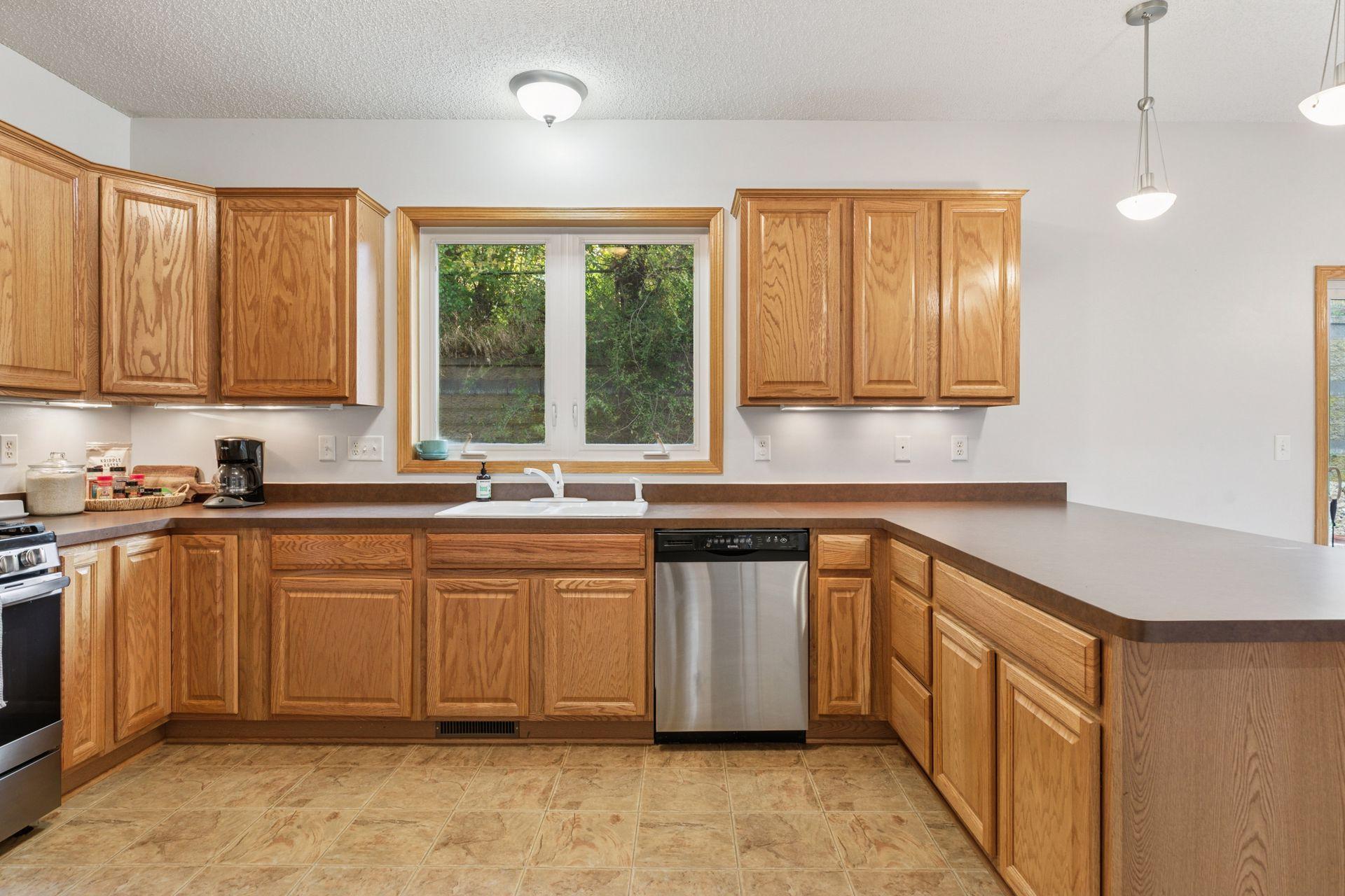 303 Oak Street Prescott, WI 54021 - Photo 5 of 33