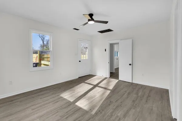 $250,000 | 5112 Rinker Road, Kansas City, MO 64129