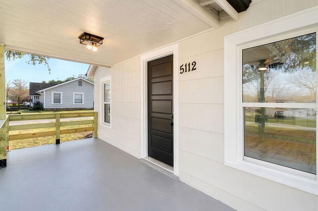 5112 Rinker Road Kansas City, MO 64129 - Photo 3 of 41