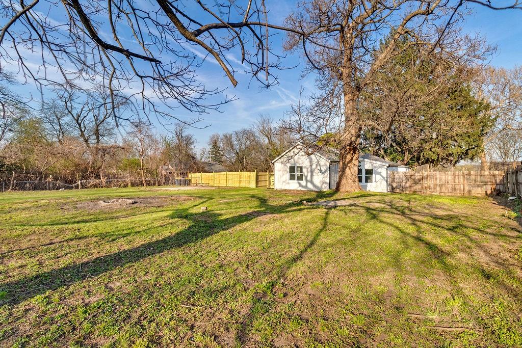 5112 Rinker Road Kansas City, MO 64129 - Photo 34 of 41